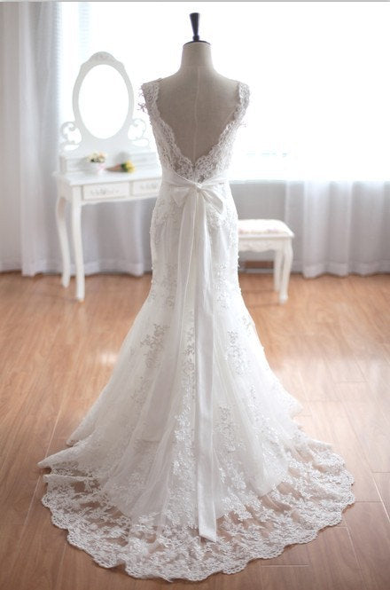 Design-Spitzenhochzeitskleid Meerjungfrau A-Linie Etui-Brautkleid mit Kappärmeln