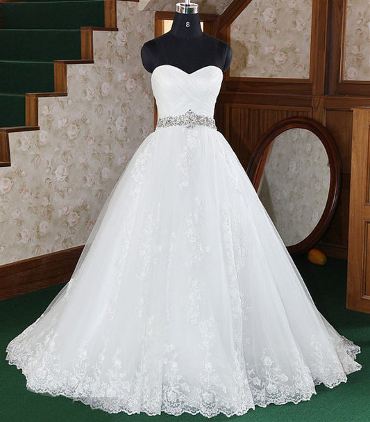 Designer KaliDani A-Linie Herzförmiges Ärmelloses Bodenlanges Spitzen-Hochzeitskleid mit Perlengürtel